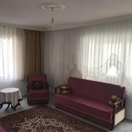 Korfezin Kalbi Akcayda 2+1 Gunluk Kiralik Daire Apartment Akçay