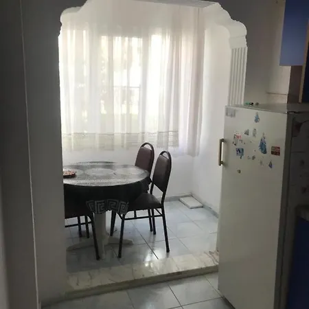 Korfezin Kalbi Akcayda 2+1 Gunluk Kiralik Daire Apartment